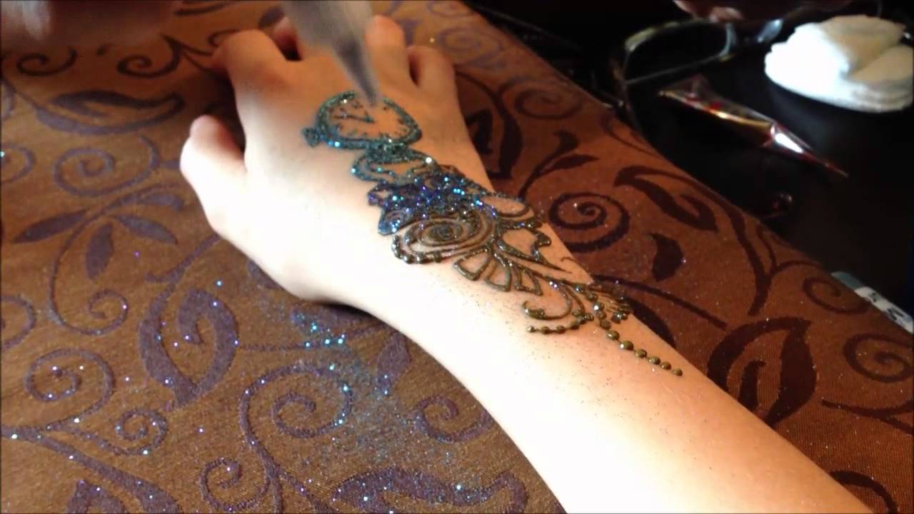 How to mix henna for body art